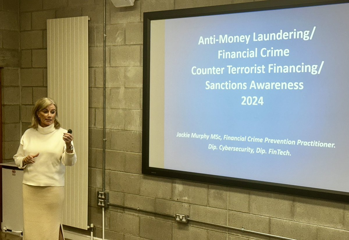 Fantastic presentation for #Limericklifelonglearningfestival this morning from #financialcrime expert Jackie Murphy on #cybercrime #moneymuleing #youngpeople & #cyberpsychology in our #appliedpsychology lecture this morning #lifelonglearning @lisascottpsych @SSCatTUS_ie @TUS_ie