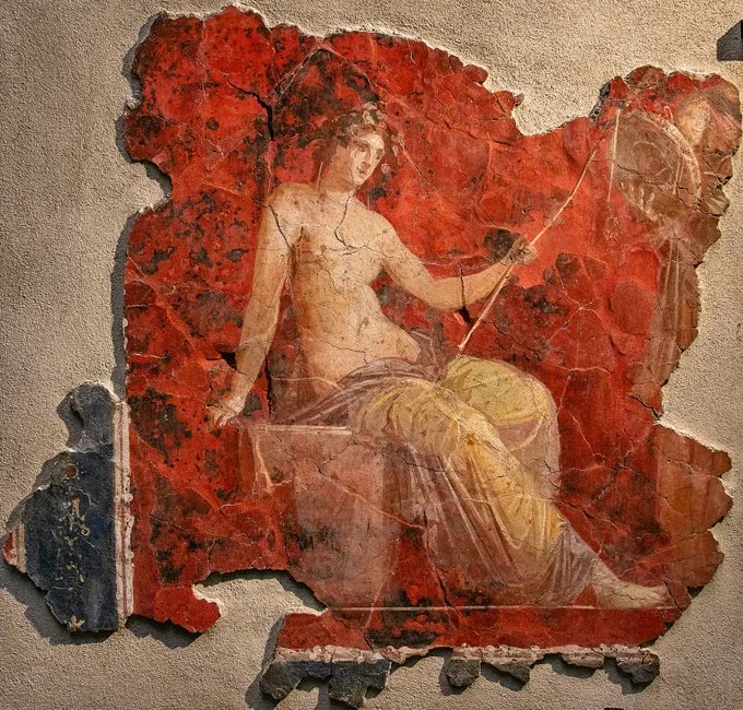 #FrescoFriday

As the end of the week approaches may Dionysus (Mr Bacchus himself) smile upon you in the most delightful ways possible. Here the god enjoys some shirtless time and a good relax. 

📸 Fabio Caricchia