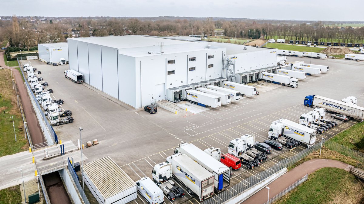 mullerffl's tweet image. Müller Fresh Food Logistics neemt gloednieuw 17 meter hoog warehouse in Holten in gebruik

Lees meer op onze website: muller.nl/geen-onderdeel…