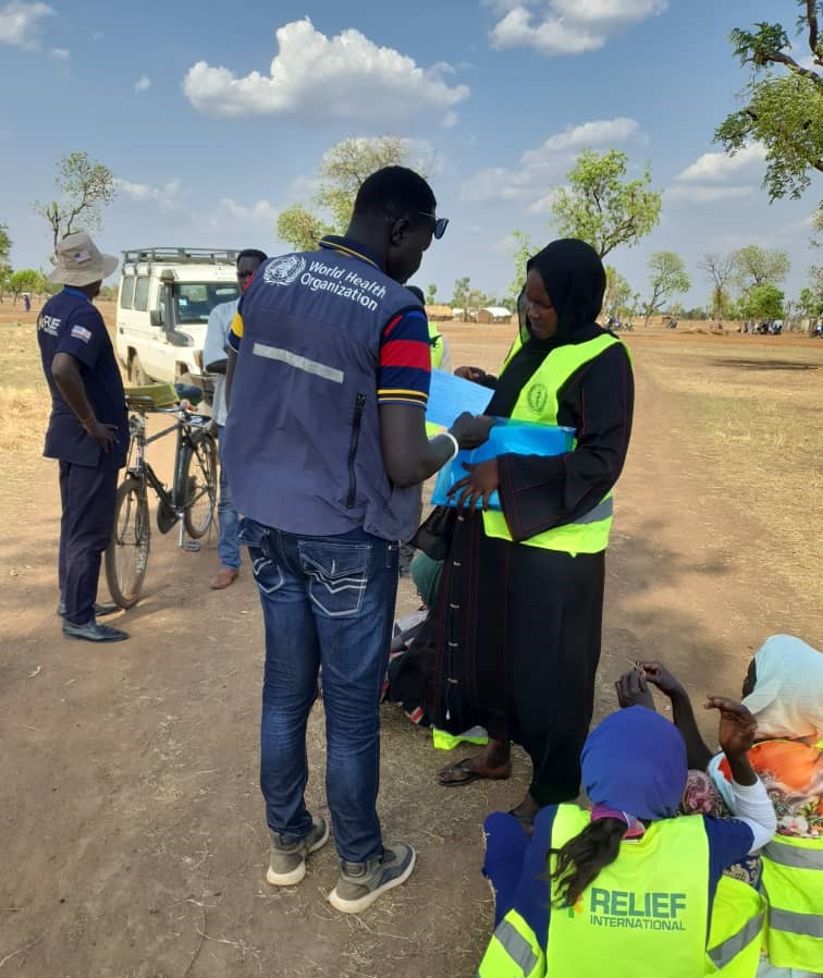 WHOSouthSudan's tweet photo. South Sudan's round two of the polio vaccination campaign, led by the @MoHsouthsudan with @WHOSouthSudan &amp; #GPEI partners' support, launched on 16 April 2024 to combat #cVDPV2. As of 18 April 2024, over 452 000 (15%) children have been vaccinated! https://t.co/ij453i8GO9