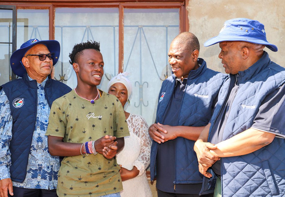PresidencyZA's tweet photo. Deputy President @PMashatile, Minister of @CommsZA, Mr Mondli Gungubele as well as Limpopo Premier Mr Stanley Mathabatha, visit the Mathe household in Modimolle to witness the look and feel of the Sentech receivers that had been installed
#SAC2 https://t.co/I4lligrGL8