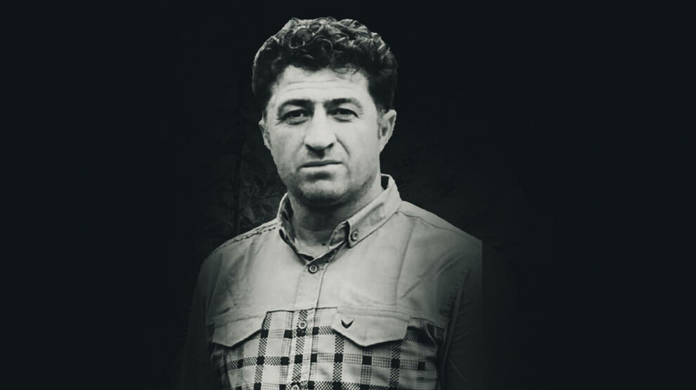 Bei einem Luftangriff des türkischen Staates gestern auf ein Dorf in Südkurdistan ist ein Zivilist getötet worden. Es handelt sich um einen 43-jährigen Peshmerga, der zum Zeitpunkt des Angriffs nicht im Dienst war. Sein Name ist Serwer Haci Qadir. Er hinterlässt drei Kinder.