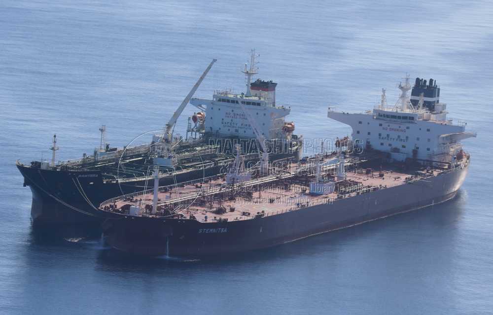 Shipguru's tweet photo. #Indian #chemicaltanker #PANTERA #alongside #Greek #crudeoiltanker #STEMINTSA during #shiptoship (#sts) operation #offshoremalta - 15.03.2024 - https://t.co/nfgboxc3g3 - NO PHOTOS can be used or manipulated without our permission https://t.co/wekh3moend