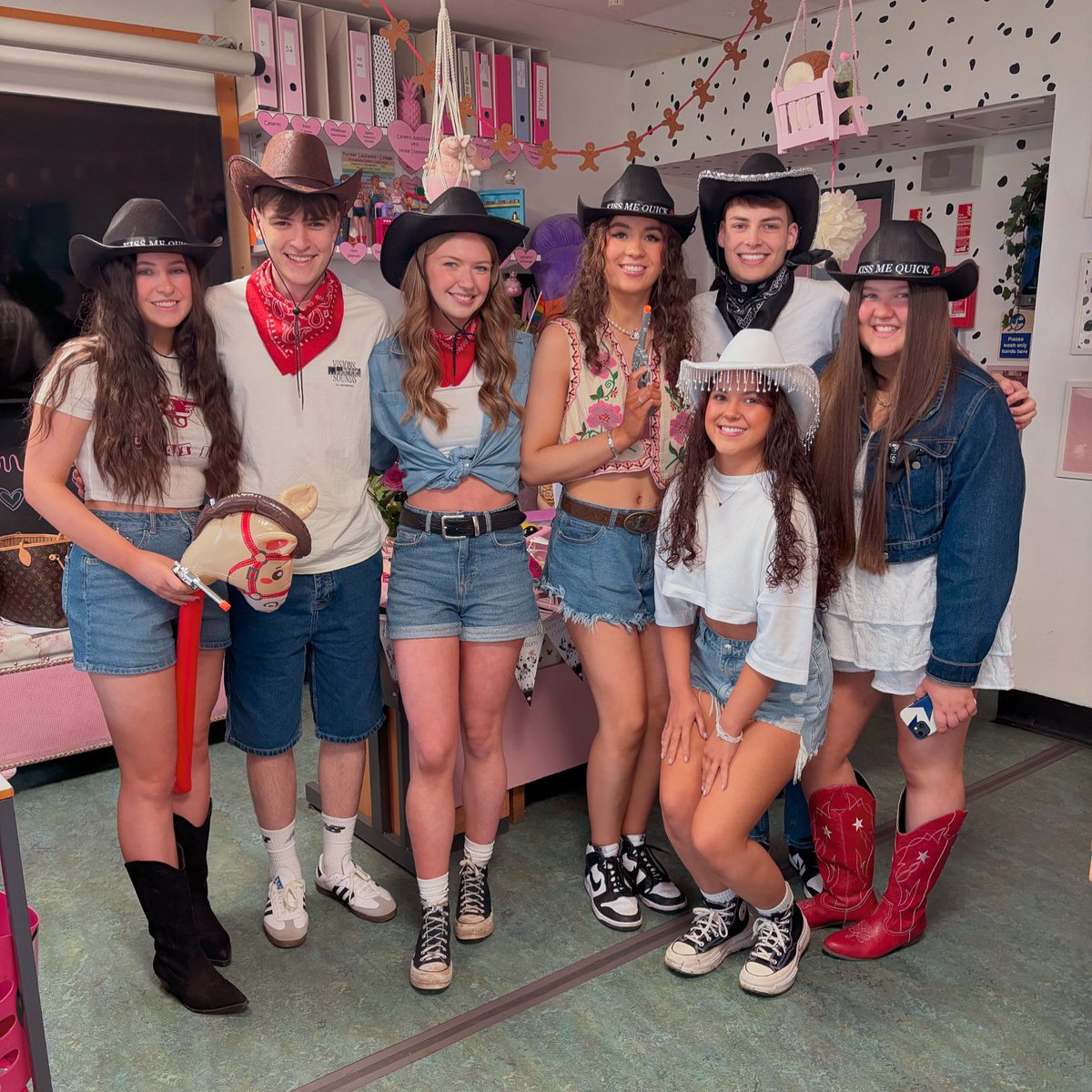 Braes Home Economics tweet media