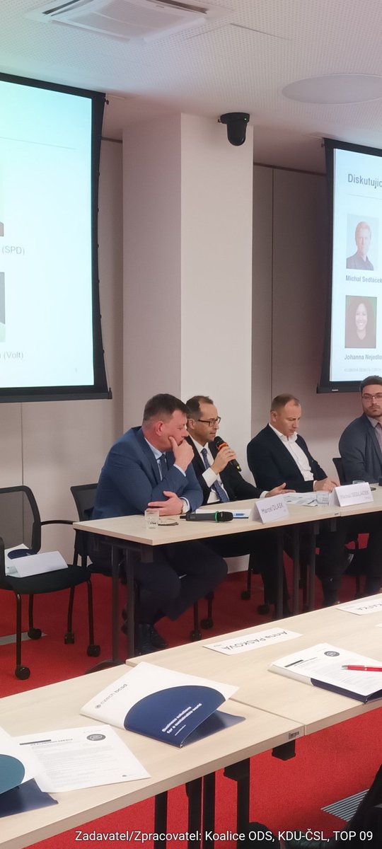 Na včerejší diskusi kandidátů do #EP organizovanou  CZ podnikatelskou radou pro udržitelný rozvoj jsem reprezentoval <a href="/ODScz/">ODS</a> a koalici SPOLU. Hovořili jsme o nutnosti, lákat soukromé investice, přijímat realistické klimatické závazky v EU a zvyšovat konkurenceschopnost 🇪🇺🇨🇿 firem.