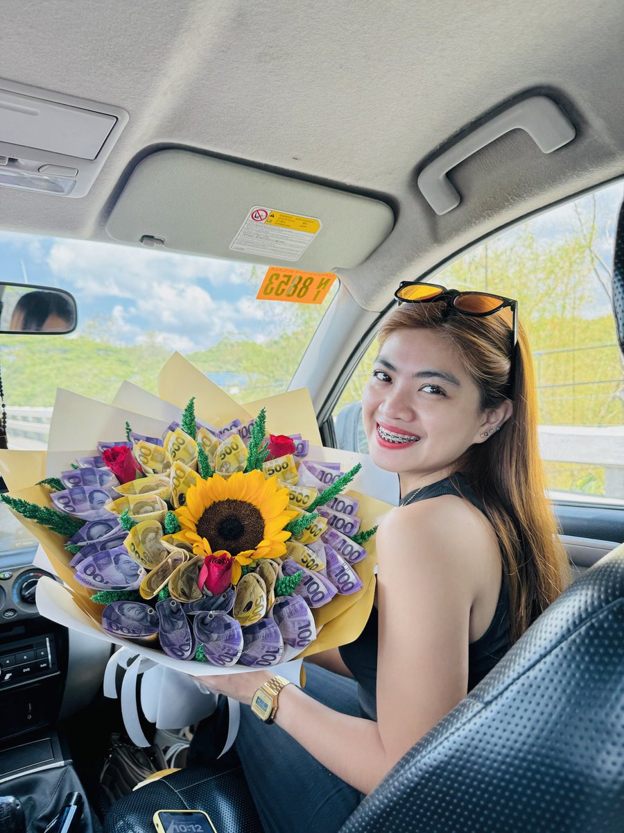 cristineejoy's tweet photo. 𝗧𝗵𝗶𝘀 𝗶𝘀 𝟮𝟱. 

thank you bal for making my birthday even more special. i love you! ᰔᩚ https://t.co/EP8Ow5HrRm