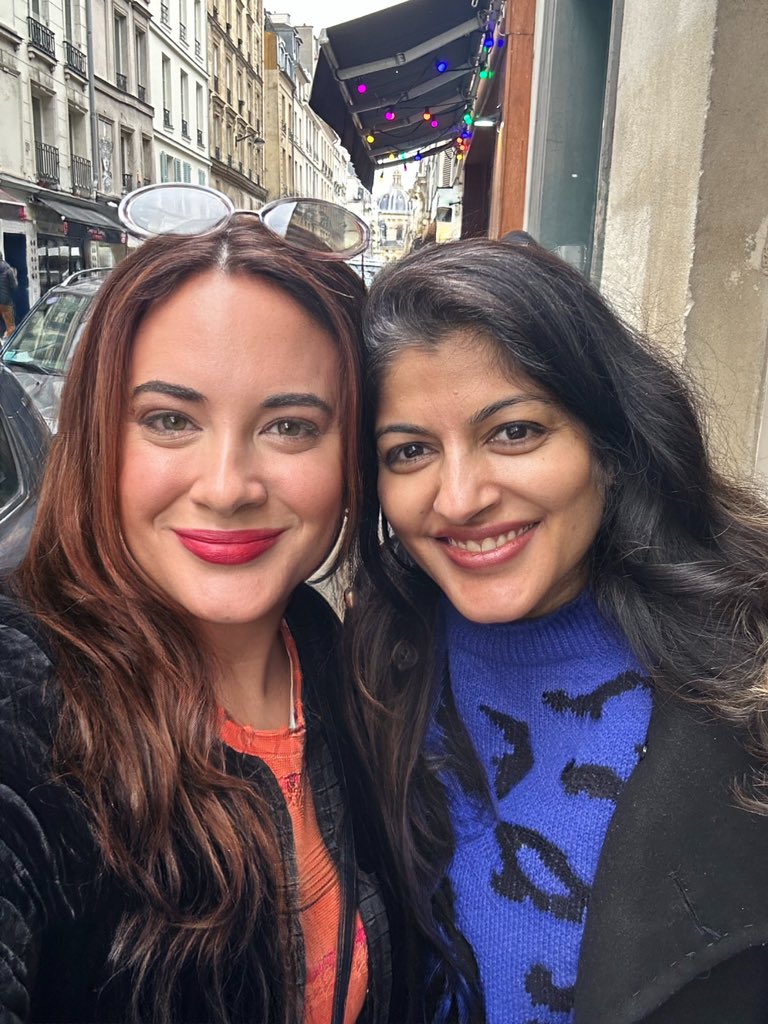 Thrilled to meet up for HITea with the insightful and fabulous Aditi U Joshi MD, MSc, FACEP in Paris! Check out her latest book, a must read for #digitalhealth enthusiasts: Telehealth Success: How to Thrive in the New Age of Remote Care a.co/d/5dphLvU