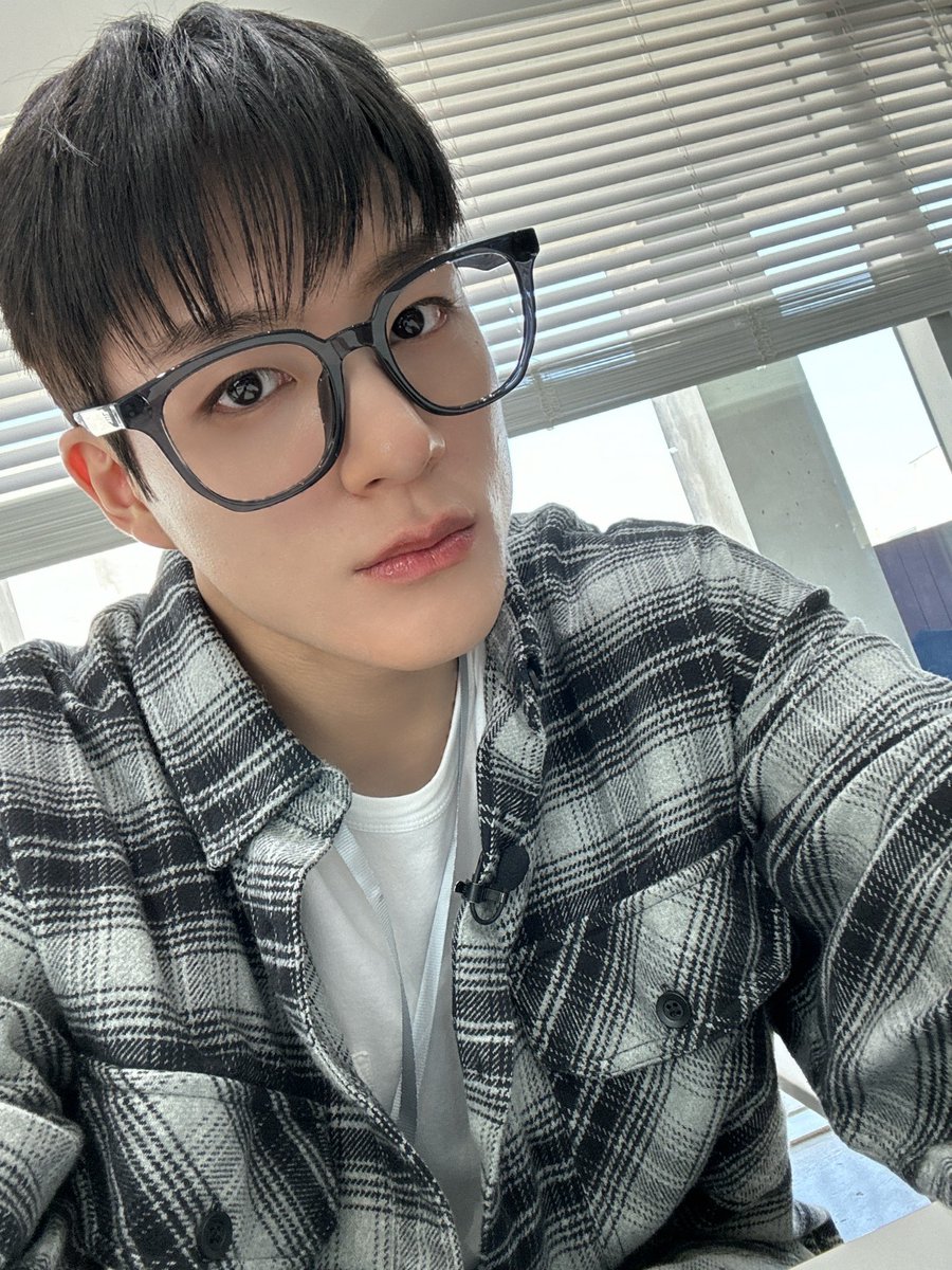 LeeJeno_IDN's tweet photo. 240419 Jeno🫧 https://t.co/w54ha5rBrl