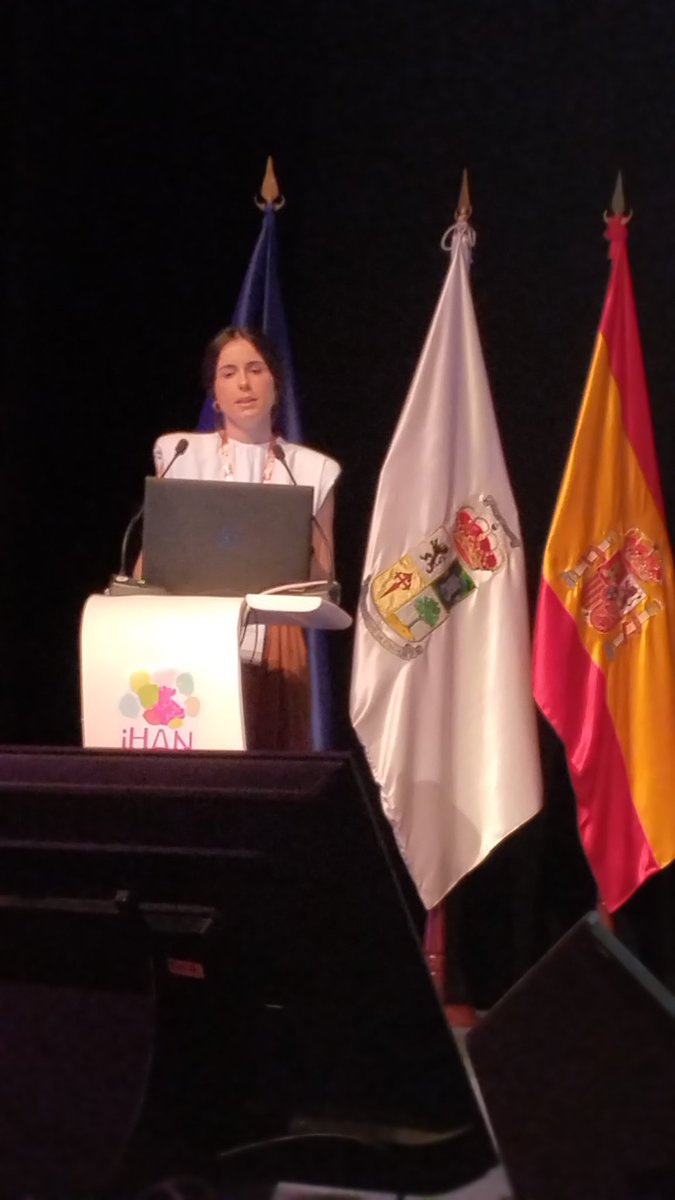 Tras la pausa del café, comenzamos con la mesa redonda 3. 

"Centros de Nacimiento "
Irene González Pérez

Matrona. Supervisora de Paritorio del Hospital Universitario Nuestra Señora de Candelaria. Tenerife, España.