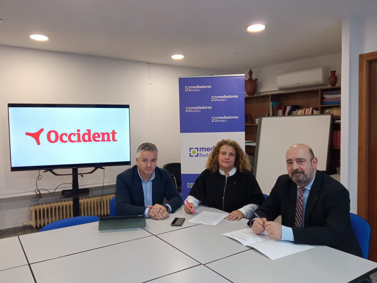 Occident Seguros renueva protocolo de colaboración con el Colegio de Badajoz. colegiomediadoresbadajoz.es/occident-segur…