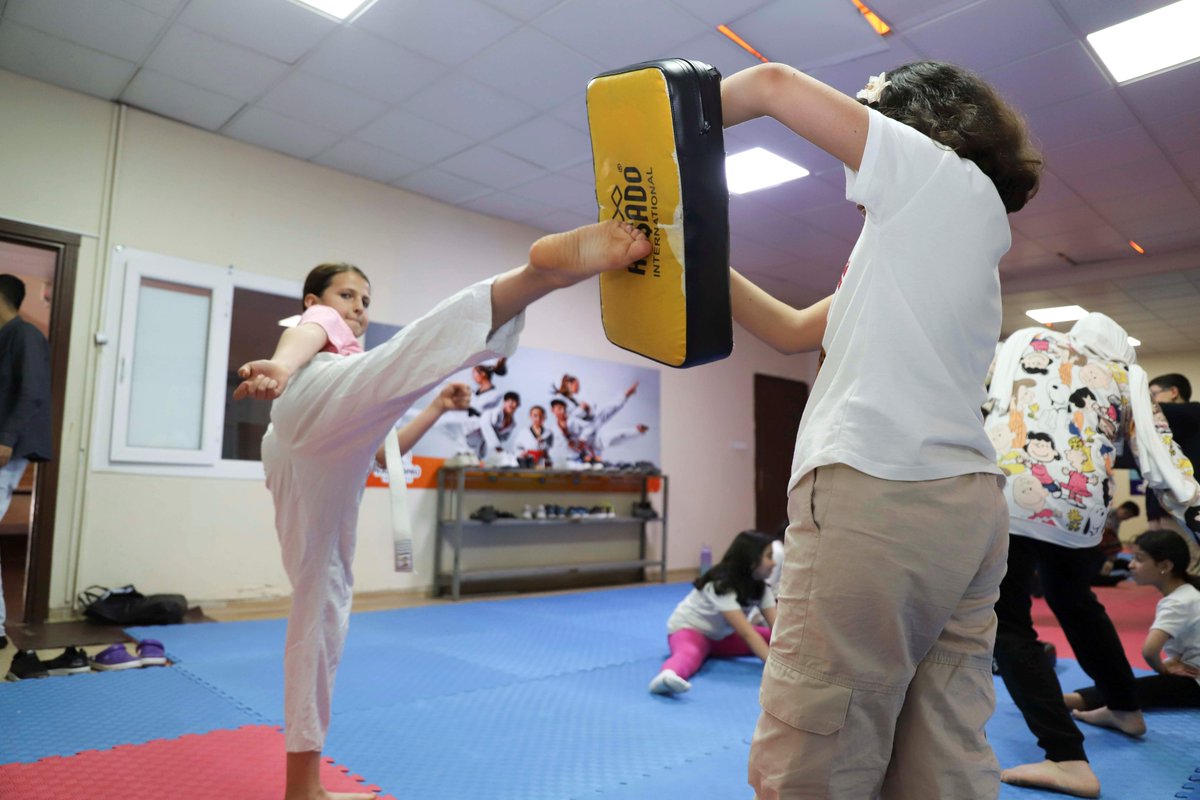 KARAKÖPRÜ’DE ÇOCUKLAR ZAMANINI SPOR KURSLARINDA DEĞERLENDİRİYOR Karaköprü Belediyesi tarafından açılan spor kurslarında çocuklar hem boş zamanlarını değerlendiriyor hem de spor yaparak fiziksel ve zihinsel açıdan kendilerini geliştiriyorlar @nihatcftc karakopru.bel.tr/icerik/2035/12…