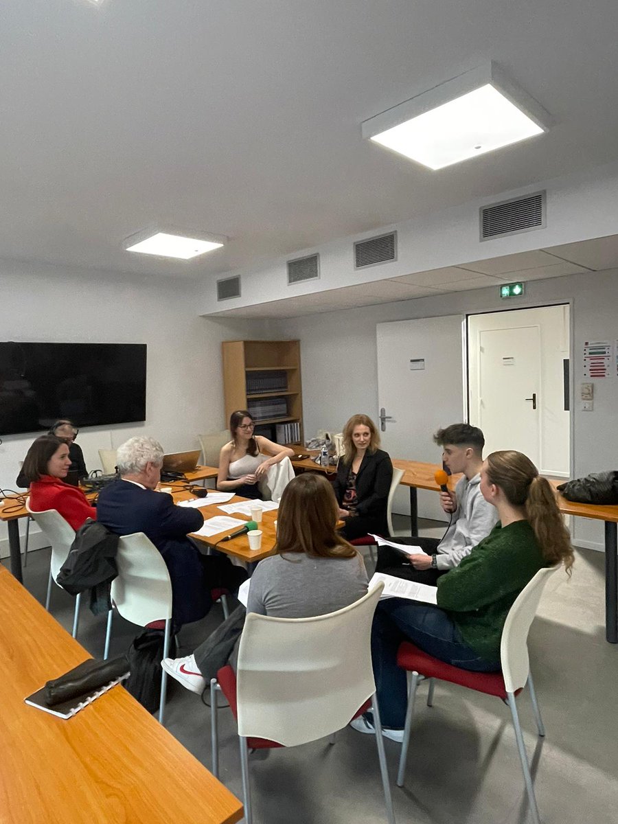 ADDIRDEIC's tweet image. Le lundi 10 avril à 10h sur @campusfm sera diffusée l&apos;émission radio qui fait suite au colloque &apos;Etat étranger&quot; des 16 et 17 novembre 2023.

@irdeic