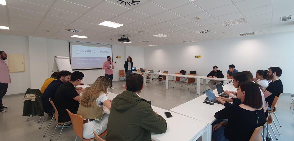 Hoy hemos impartido la píldora formativa sobre modelos y metodologías en la innovación abierta con <a href="/poctep/">Interreg España-Portugal</a> #DRIVEN.

Gracias a <a href="/somosfareros/">The Lighthouse Team</a> por impulsar nuevas formas de innovación en <a href="/FundecytPCTEX/">FUNDECYT-PCTEX</a> #Badajoz.

fundecyt-pctex.es/evento/pildora…