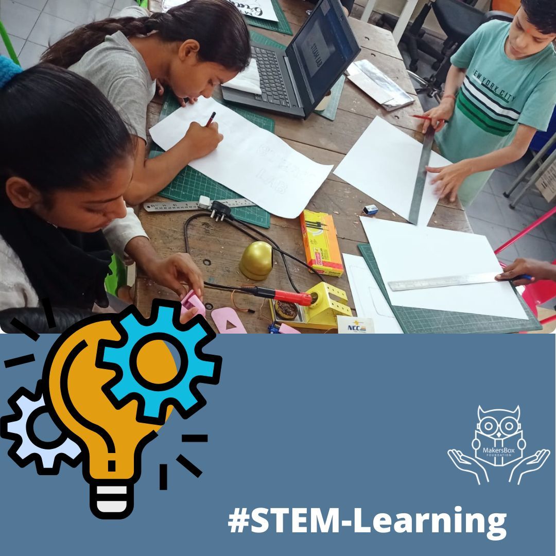 MakersBoxORG's tweet photo. At #Makersbox, students collaborate to assemble a robot using parts printed on a 3D printer. They also creatively express ideas on provided sheets. This fosters innovation and creates a dynamic learning environment. #STEM #StemEd #RoboticsLearning #21stcenturyskills #StemLearning https://t.co/kdFnWkfvyr