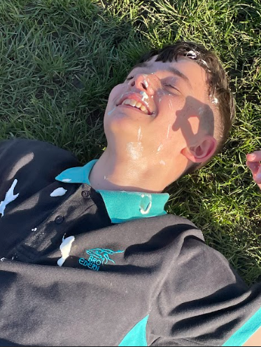 EEEEEEE24713245's tweet photo. Just finished our first gay orgy😎 

Our receiver had lots of fun as you can tell😊👍 https://t.co/YBUndLpyaA