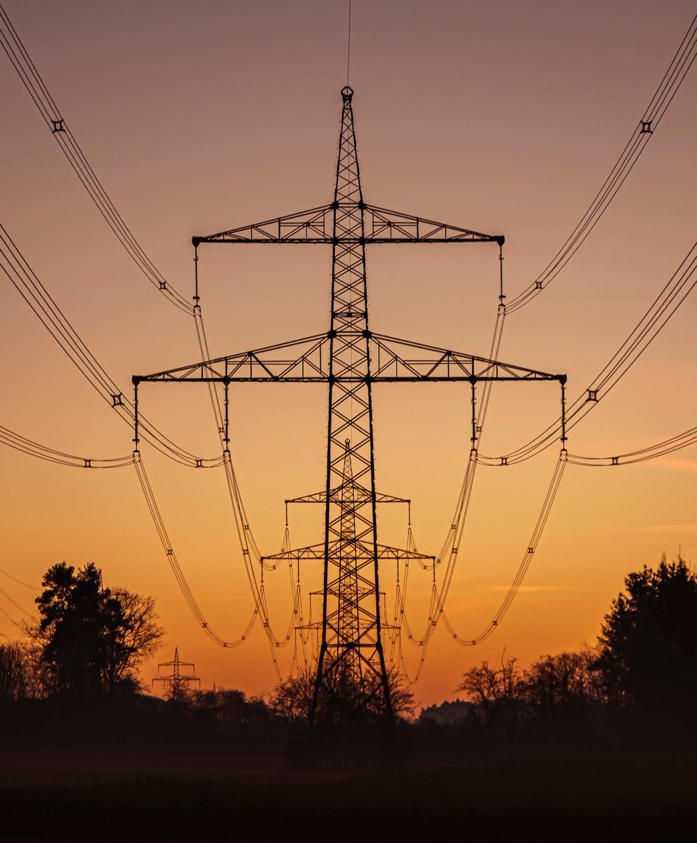 amareomnia's tweet image. 🔌 Switching from AC to DC transmission lines can reduce losses and improve efficiency. Discover the benefits at wix.to/QrhOIMp #ACtoDC #EnergyEfficiency