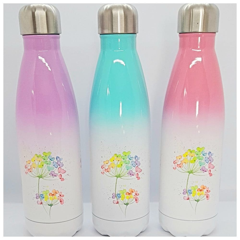 These Arty Water Bottles featuring Magical Blooms Artwork by @kblacey will help you stay hydrated and maintain your wellbeing thebritishcrafthouse.co.uk/product/arty-w… 
#tbchboosters #BizHour #waterbottle #drinks