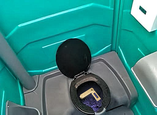 OFansToken's tweet image. I dropped my ledger in a porta-potty at a Octoberfest in 2014, so I feel you bro!

RIP #PortapottaValhalla