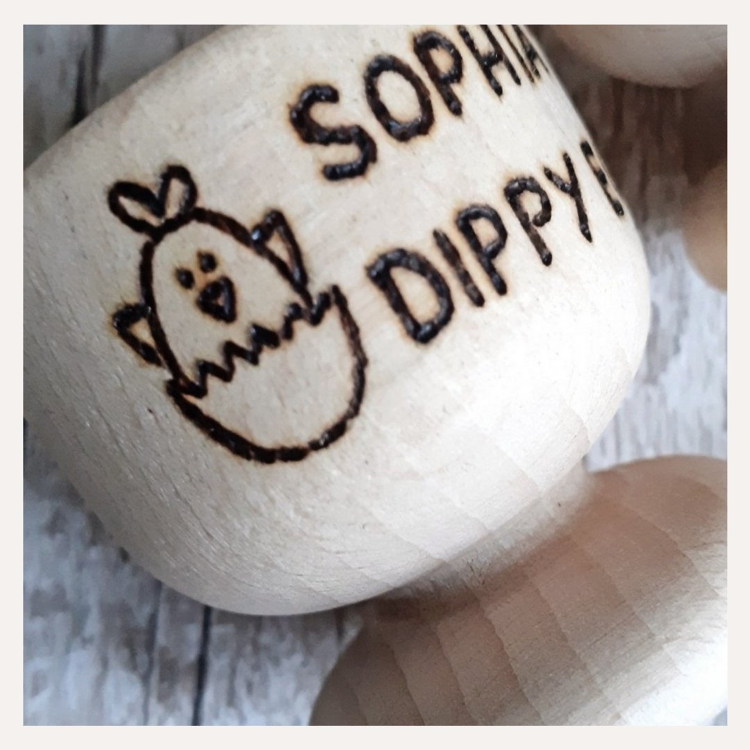 These personalised egg cups are perfect for those dippy eggs. Choose from a chick, dinosaur, bunny or unicorn design. etsy.me/47ujKS8 #ukgiftam #ukgifthour #MHHSBD #firsttmaster