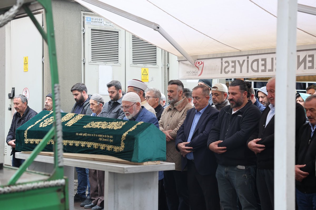 Yönetim Kurulu Üyemiz Sn.Salim Arslanhan’ın muhterem ağabeyi Suat Arslanhan’ı ebediyete uğurladık. Arslanhan ailesine tekrardan başsağlığı ve sabr-ı cemil diliyorum.Mekanı cennet makamı âli olsun.