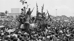 (Hilo) La Revolución Popular Sandinista, también llamada Revolución Sandinista, fue el proceso ocurrido en Nicaragua entre julio de 1979 hasta febrero de 1990, protagonizado por el Frente Sandinista de Liberación Nacional (llamado así en memoria de Augusto César Sandino) que puso