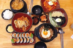 girlbokep3541's tweet photo. Sample the unique flavors of bindaetteok, a savory Korean pancake made from ground mung beans and filled with vegetables and meat. #Bindaetteok #KoreanPancake https://t.co/0j5XzUOmKt
