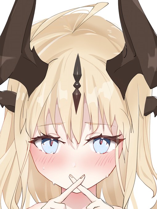 「blue eyes dragon horns」 illustration images(Latest)