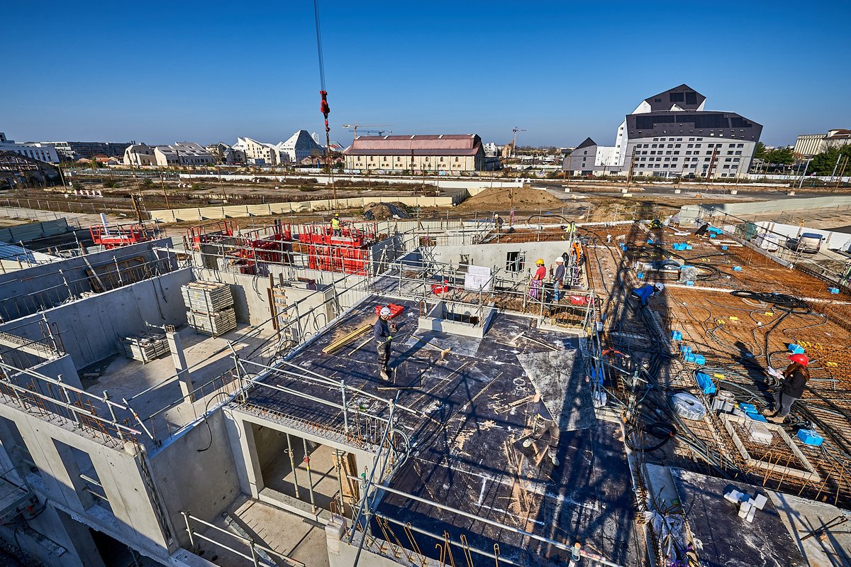 ACTUS 📣 70 nouveaux logements sociaux Domofrance sortent de terre à @BastideNiel !

👷 ATELIER FERRET ARCHITECTURES
📸 [ATELIER] CAUMES

➡️ bastideniel.fr/domofrance-log…

#BastideNiel #Bordeaux #Urbanisme #Architecture #Immobilier #Logement #LogementSocial #HLM #EcoProjet #Domofrance