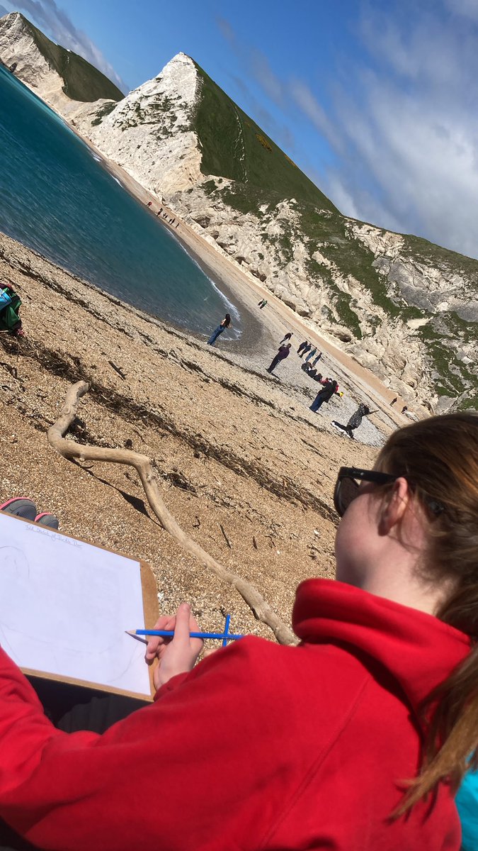 Field-Sketchers Assemble! Yr7 pupils are getting to grips with field sketching in a Force 4. #CastleCourtCreative #DurdleDoor @CastleCourtHead - I’ll see whether I can find you an ‘Artist of the Week’