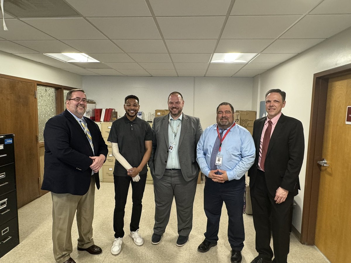 Amazing two days with <a href="/inkyjohnson/">Inky Johnson</a> in Plattsburgh, NY! 2 events for educators and a student event were transformational. So grateful Inky made the trip and blessed to have met him!!!
Thank you <a href="/thomascmurray/">Thomas C. Murray</a> for introducing us to Inky three years ago!