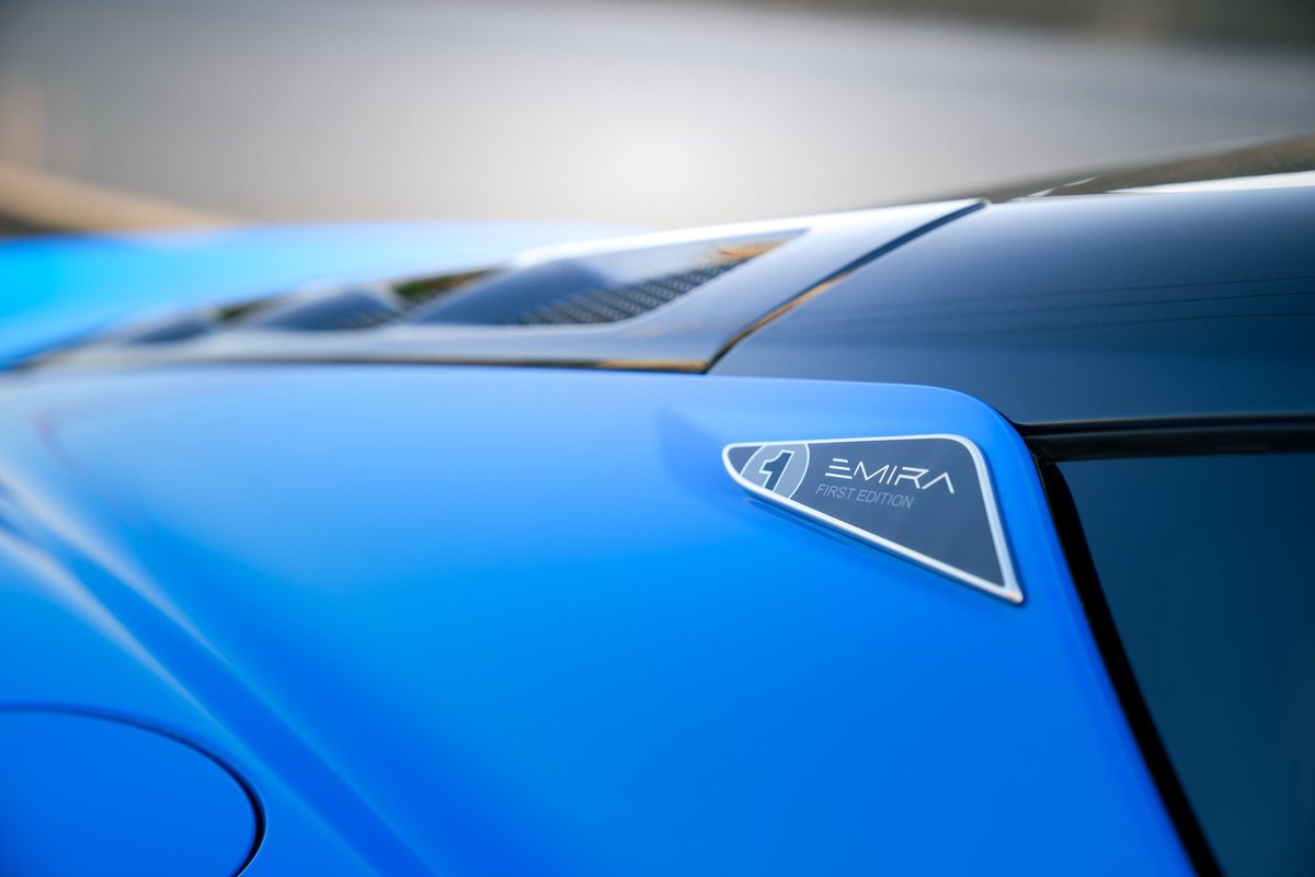 ShutaroSJP's tweet photo. LOTUS EMIRA FIRST EDITION納車

発表時は買うつもりが無かったけど、オートサロンで実車を見たらその場で注文してしまった

とにかくデザインが格好良すぎる https://t.co/N9W1GVNxZz