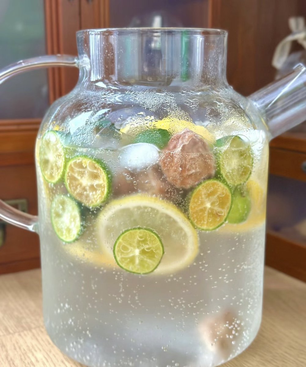 I have to say that I really need a homemade cold drink in the summer in Shenzhen.
#HappyFriday