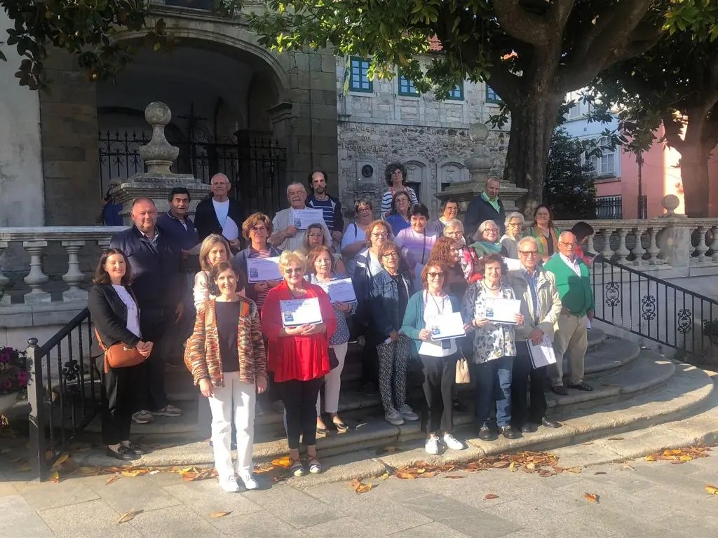 Preto de 60 persoas maiores de 50 anos participarán na IV edición do programa da @UDC_Senior que se desenvolverá no @ConcOrtigueira ata o 28 de maio. O acto de inauguración celebrarase o vindeiro luns, ás 17:00, horas no Teatro da Beneficiencia. tinyurl.com/973xmuvr