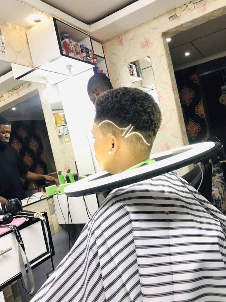 LSalon95587's tweet photo. #haircut https://t.co/692H5qTdMI