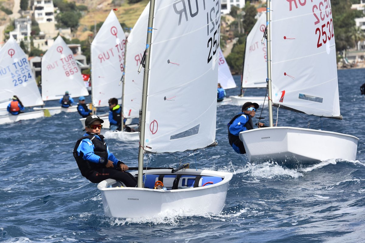 TurkiyeYelken's tweet photo. TYF Yelken Ligi 2. Ayak Optimist Junior sınıfının yarışları, bugün Yalıkavak Yelken Kulübü'nde düzenlenen ödül töreniyle sona eriyor. 🌊🙌🏼⛵
#türkiyeyelkenfederasyonu #tyf #tyfyelkenligi #2024türkiyeşampiyonası #optimistjunior #optimistsailing #yalıkavakyelkenkulübü #bodrum https://t.co/81aLcPL3FJ