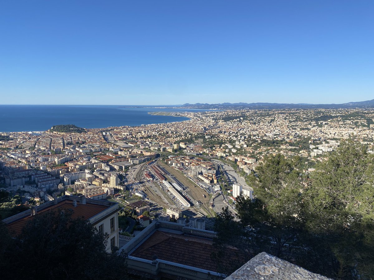 Je participe aujourd’hui pour la fédération @SgenCFDT au 5e congrès du @SgenCotedazur. Des débats et des échanges riches sur la politique éducative, sur l’engagement militant au services des personnels. @kcn1618