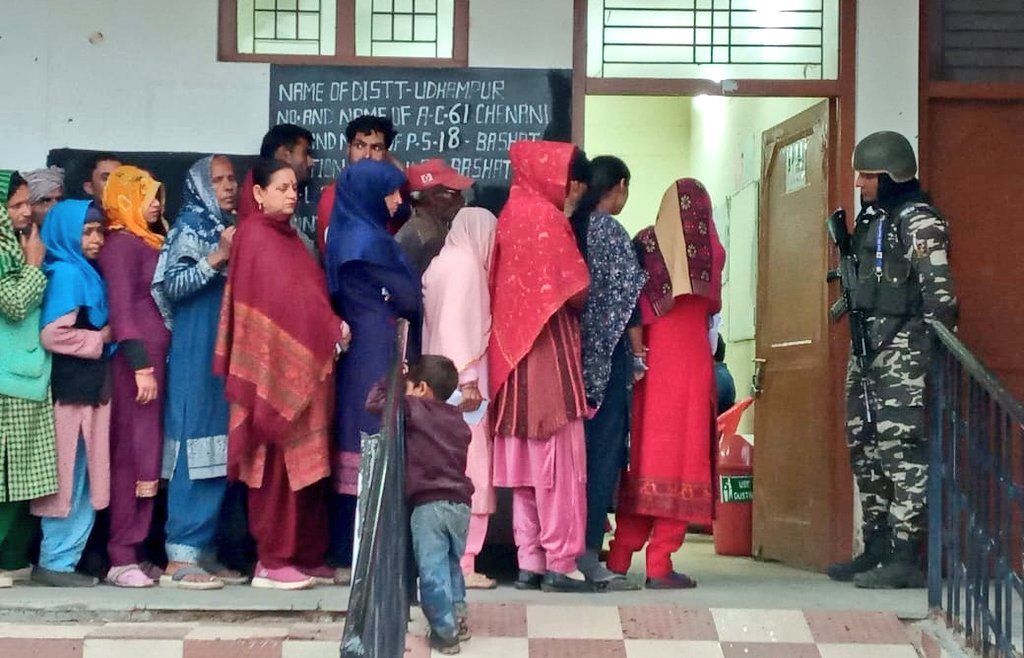 #SSB is steadfast in its commitment to ensuring free and fair elections, fostering a secure environment for our nation. Some glimpses from J&amp;K.

<a href="/HMOIndia/">गृहमंत्री कार्यालय, HMO India</a> <a href="/PIB_India/">PIB India</a> <a href="/ANI/">ANI</a> <a href="/ECISVEEP/">Election Commission of India</a> #Elections2024
#ElectionSecurity