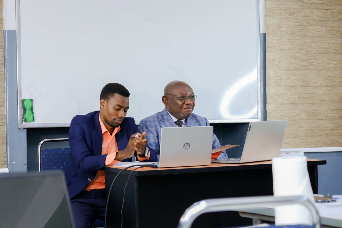 launiv_officiel's tweet photo. Revivez en images deux soutenances publiques de thèse pour l'obtention du titre de Philosophy Doctor (PhD) en Leadership Organisationnel qui ont lieu le lundi 15 avril 2024
Bienvenue à #lau
#doctorat #these #defense #université #avenir #professional #leadership https://t.co/TR25LH9b8K