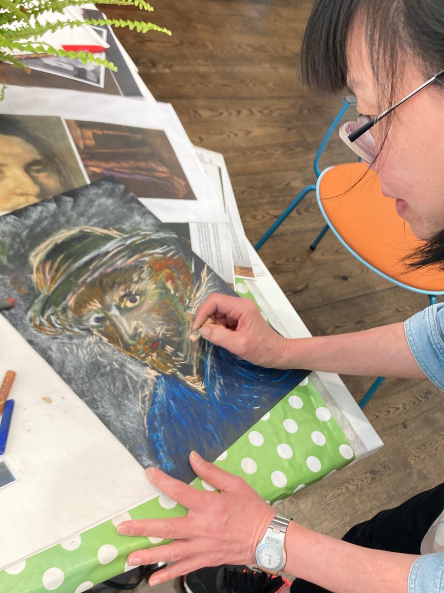 StLukesTrust's tweet image. Join @JohnCloseArts and @JulieRafalski at our art workshop this Saturday at the Centre and take your inspiration from famous artists or make a collage - drop in any time from 11am-3pm. #artclass #communityclass
slpt.org.uk/our-events/adu…