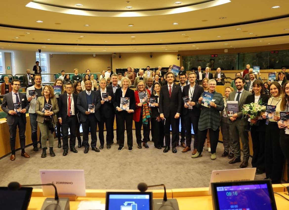 The @AfricaEuropeFdn (AEF) participated to the Brussels launch of the Manifesto for a #EuropeanOceanPact at the Europan Parliament on Wednesday 17 April. Organised by MEP @CathChabaud, together with @DelorsEurope and the @OceanoAzulF