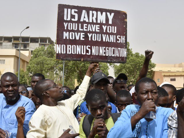Exclusive: Biden Admin Leaves Hundreds of Troops 'Hostage' in Niger breitbart.com/politics/2024/…