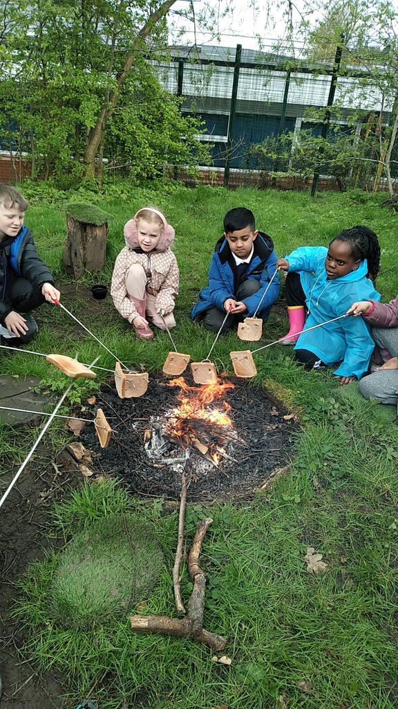 Toast on the open fire #forestschool