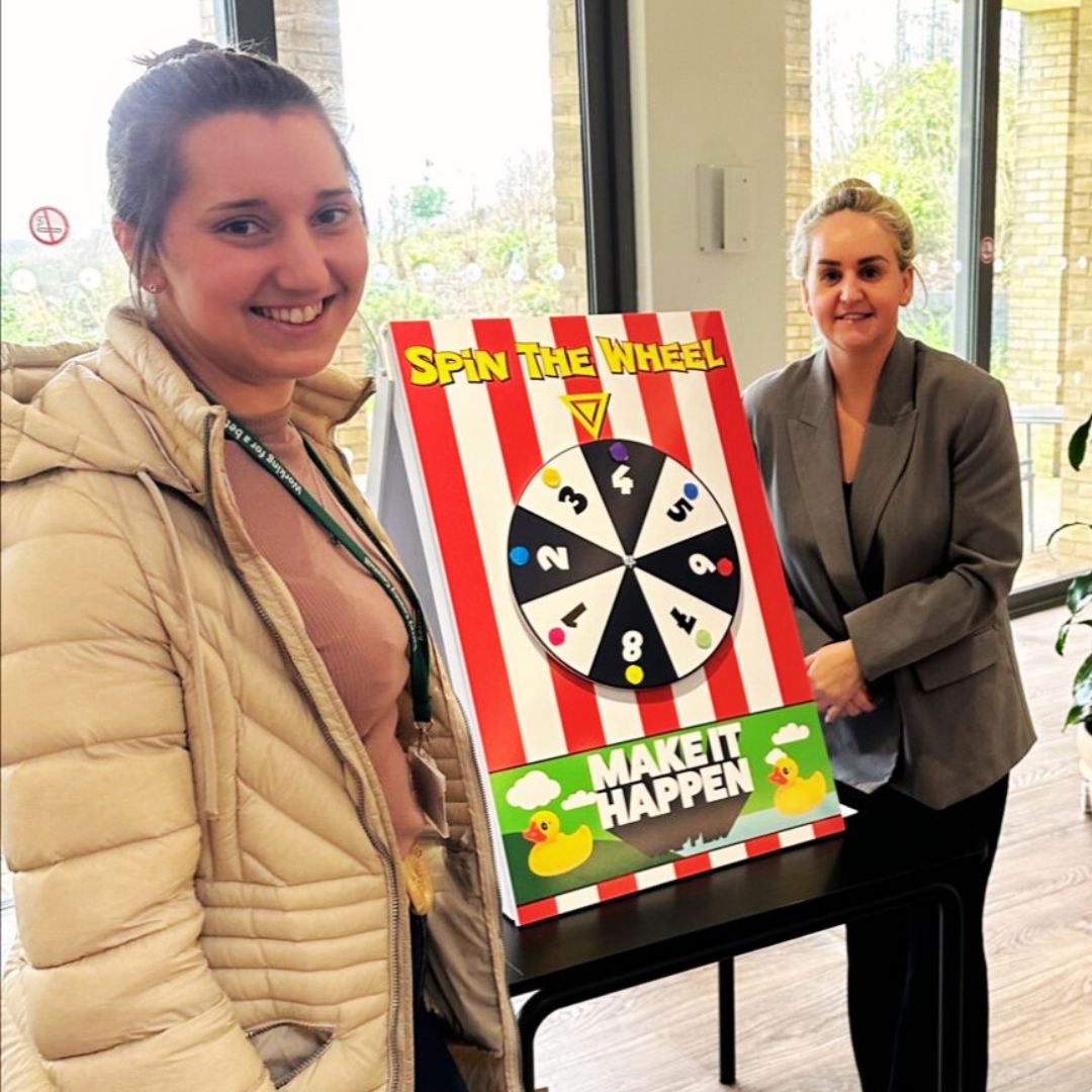 🎉🎪 We hosted an amazing event at Surrey County Council HQ to honour Young Carer Action Day! Find out more here: ow.ly/gNJB50RjJ8n

#NoOneLeftBehind #SurreyCountyCouncil #SurreyJobs #YoungCarerActionDay #FairFutures #YoungCarers #Support #Community