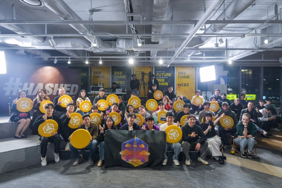 NineChronicles's tweet photo. Thanks again @BNBCHAIN for inviting us to Connect in Seoul 🙏

It's a great feeling to connect with the web3 community and fellow developers 🙌

We're always glad to share our thoughts and experience on Web3 Gaming🤓

Wen next event? 😺 https://t.co/MVVjzSocdF