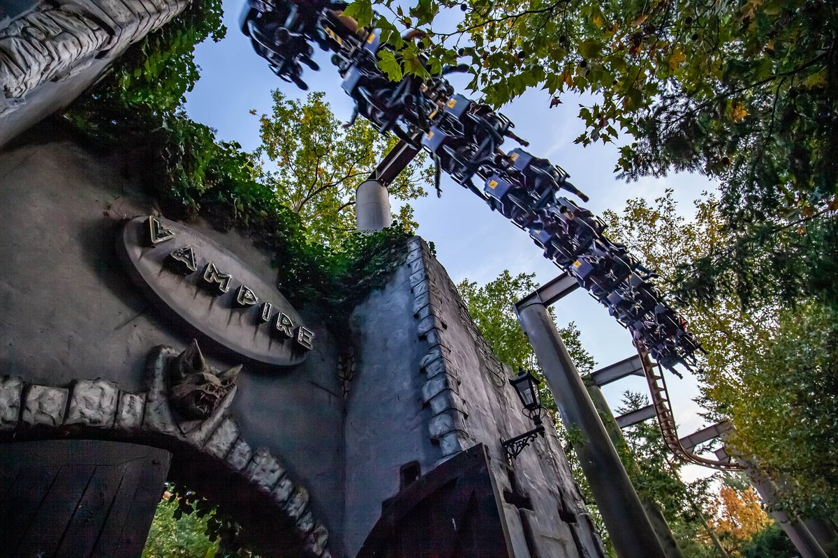 Chessington World of Adventures Resort is now offering a behind the scenes tour of Vampire! 

Learn about the engineering and operations behind the ride, as well as getting a glimpse into previous theming from Chessington past.

Find out more: merlin-annual-pass.visitlink.me/0fr3Nq