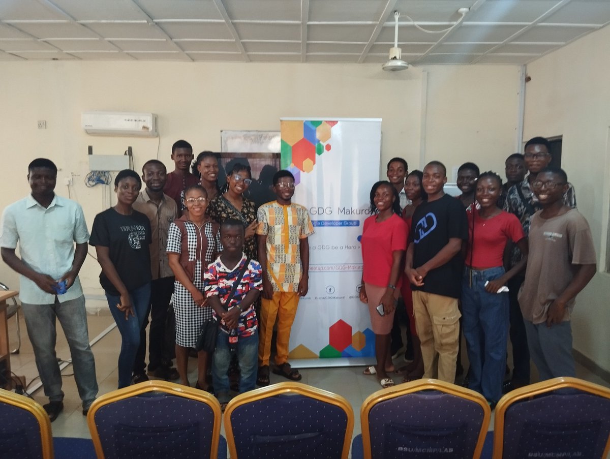 gdscbsum01's tweet photo. Closing ceremony with our Friends 
Thanks for coming to learn #GDSC @GDGMakurdi https://t.co/9bRJk1k5w9