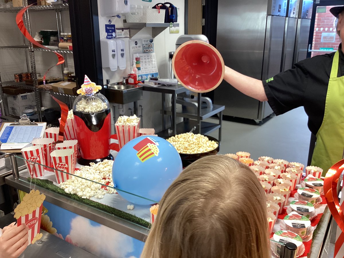 A big thank you to @mellorscatering for making our Circus Skills Day extra special! The children have definitely loved the extra touches today! 🎪🍿🎈