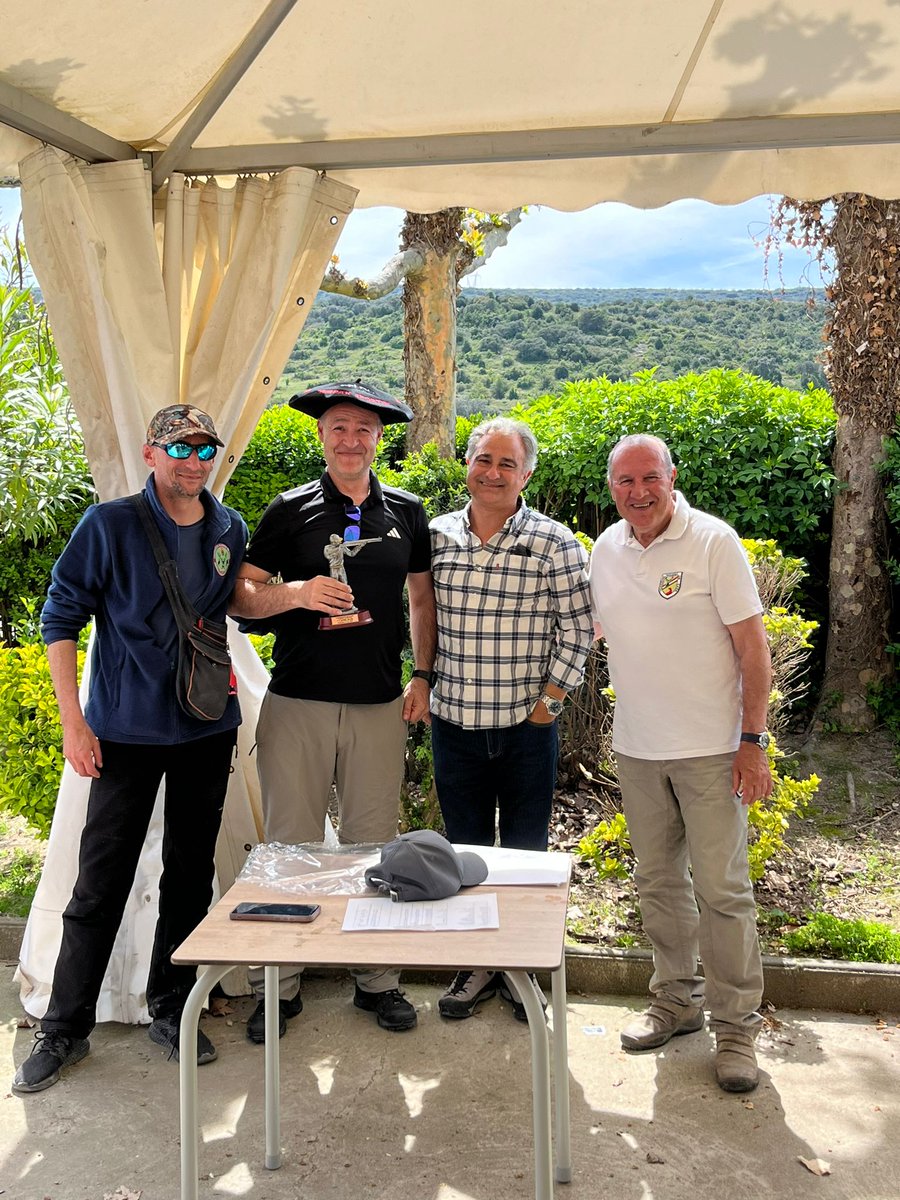 FedeAlavaCaza's tweet photo. RESULTADOS CAMPEONATO DE ALAVA DE COMPAQ SPORTING 2024

Campeón absoluto. JAVIER DEL CAMPO

Segundo clasificado. Santi Diaz

Tercer clasificado. Jaime Riofranco

Campeona damas. Uxue Olabe

Campeón Veteranos. Juan Gardeazabal https://t.co/HTyIvF06S4