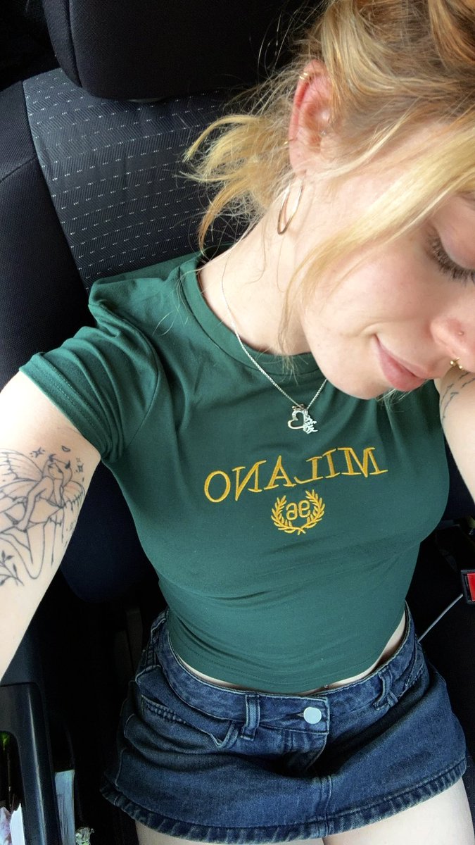pixiyii's tweet photo. Following the bf around on jobs https://t.co/xEbMmDEZ9t