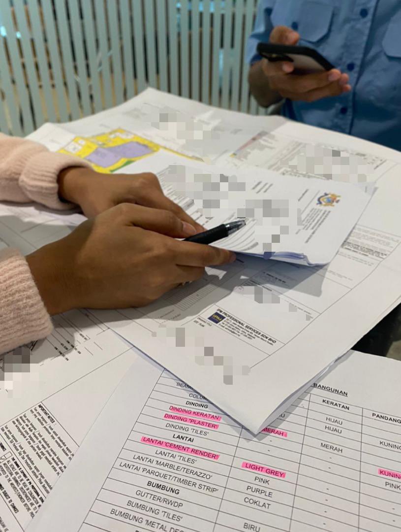 IPMEnquiry's tweet photo. 🗣️ Preconsult with building department officers for project CCC application for existing factory. 🏭🏭📄📄✒️✒️
#IPMProfessionalServices #EngineeringConsultant #ArchitectureConsultant #BuildingDepartment #CCCApplication #BuildingPlan #FactorySubmission #FactoryApproval #ApplyCCC https://t.co/VNaw8rfEIw